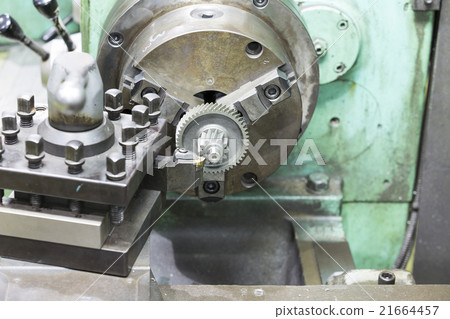 turning hardening steel automotive gear 21664457