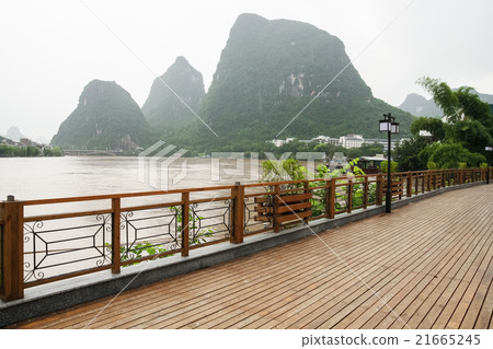 Yangshuo street near Li river Yangshuo street near Li river 21665245