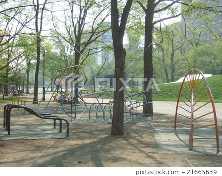 大通公園的早晨在春天 大通公園的早晨在春天 21665639