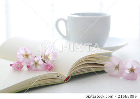 櫻花，書籍和咖啡 21665899