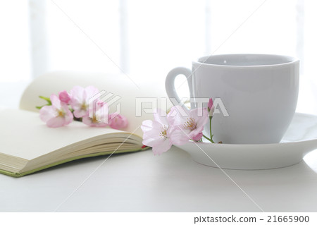 櫻花，書籍和咖啡 21665900