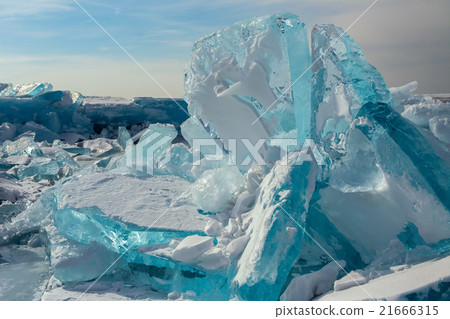 Huge blocks of ice. Huge blocks of ice. 21666315