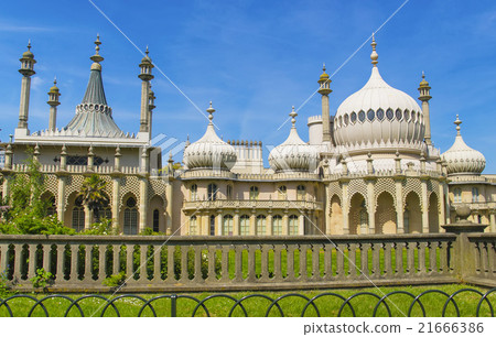 Royal Pavilion in Brighton in East Sussex, England Royal Pavilion in Brighton in East Sussex, England 21666386