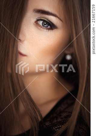 Portrait of young beautiful girl. Fashion photo Portrait of young beautiful girl. Fashion photo 21667159