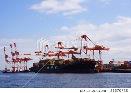 March City Landscape 1149 Container Carrier · Daikoku Pier March City Landscape 1149 Container Carrier · Daikoku Pier 21670788