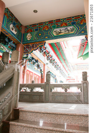indoor of Chinese architecture in temple indoor of Chinese architecture in temple 21671803