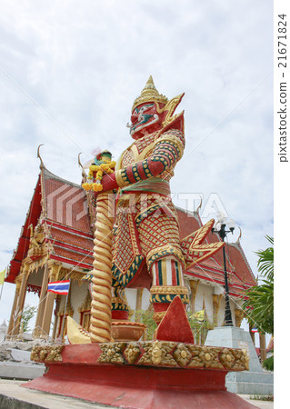 low angle perspective of Giant with roof temple low angle perspective of Giant with roof temple 21671824