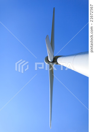 風力發電藍天和風車 21672567