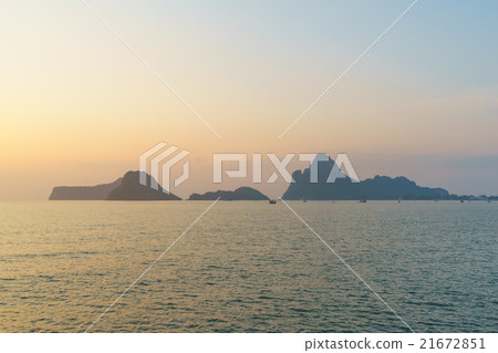 Prachuap Bay in morning 21672851