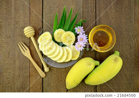 Beauty and anti-aging dessert recipe. 21684500