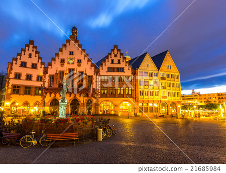 Frankfurt old town Frankfurt old town 21685984