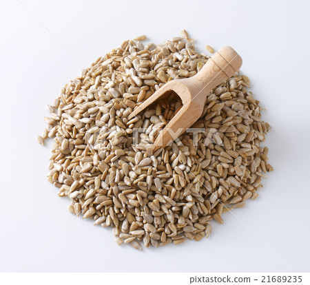 Raw sunflower seed 21689235