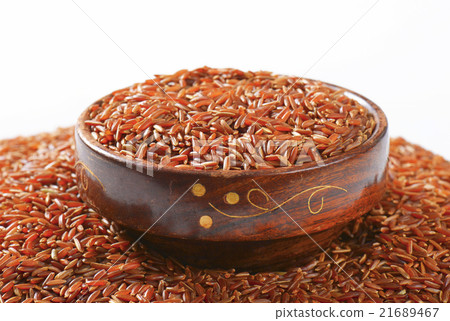 Camargue red rice 21689467