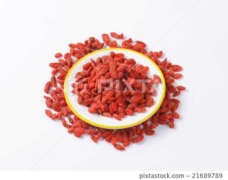 Dried wolf berries 21689789