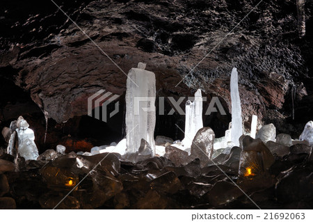 山梨縣鳴澤冰洞 21692063