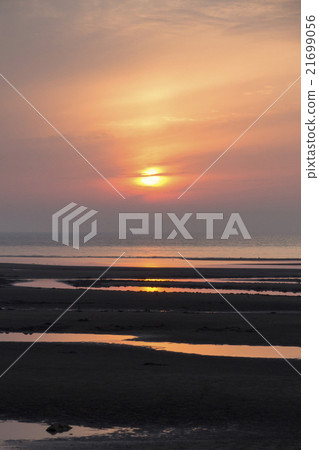 Sunset over the Masutama coast 21699056