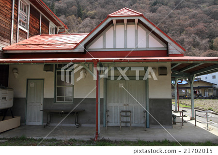 Old Matsumoto Electric Railway Old islands station building 21702015