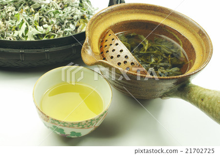 用艾蒿茶排毒 用艾蒿茶排毒 21702725