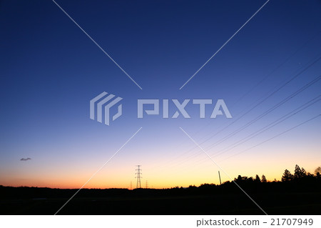 晨光和電力傳輸線 晨光和電力傳輸線 21707949