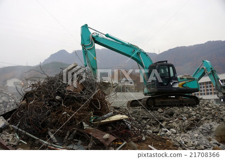 Elementary school demolition site 21708366