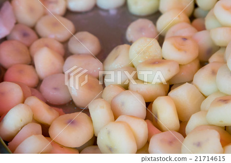 Waterchestnut in Coconut Milk (Tub Tim Grob). Waterchestnut in Coconut Milk (Tub Tim Grob). 21714615