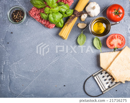 Ingredients for cooking pasta Bolognese. Spaghetti 21716275