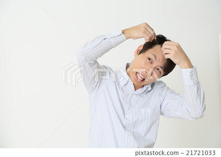 中間男性負面形象 21721033