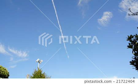 夏日的天空 21722404