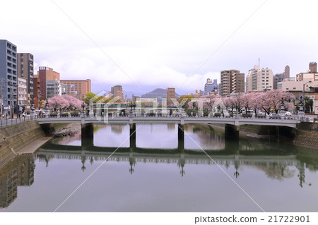 Sakura and Sarutobashi bridge in Hiroshima city area 21722901