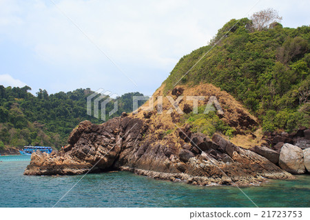 rough stone on island 21723753