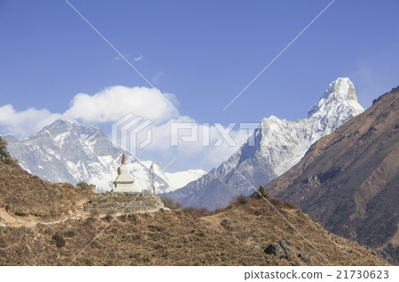 珠穆朗瑪峰路和喜馬拉雅山脈 21730623
