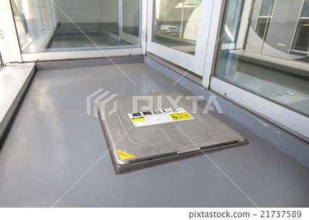 Evacuation ladder for apartment veranda Evacuation ladder for apartment veranda 21737589