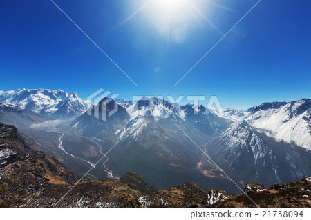 Kanchenjunga region 21738094