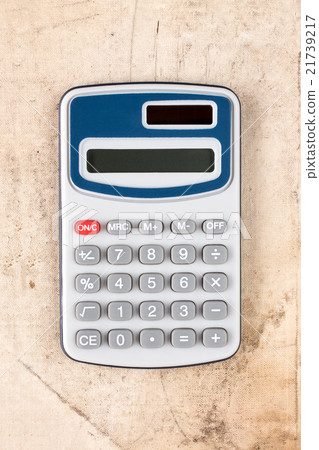 Electronic digital calculator. 21739217