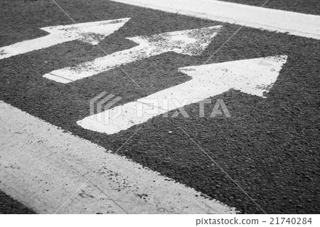 Pedestrian crossing road marking, white arrows 21740284