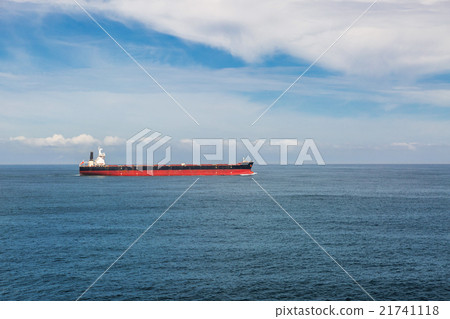 Black and red ship in the sea 21741118