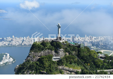 Aerial view of the hill of Corcovado 21742434