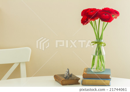 red ranunculus flowers red ranunculus flowers 21744061