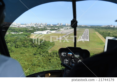 Helicopter flight 21744179