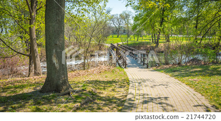 Walkway bridge in woods along the Niagara Parkway. Walkway bridge in woods along the Niagara Parkway. 21744720