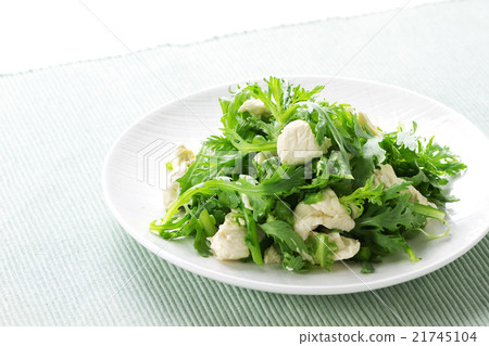 Japanese style salad with Japanese chrysanthemum and tofu 2 Japanese style salad with Japanese chrysanthemum and tofu 2 21745104