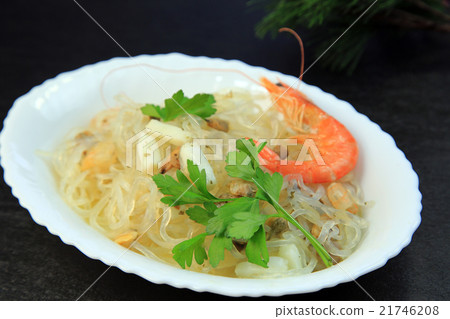 Konnyaku pasta 21746208