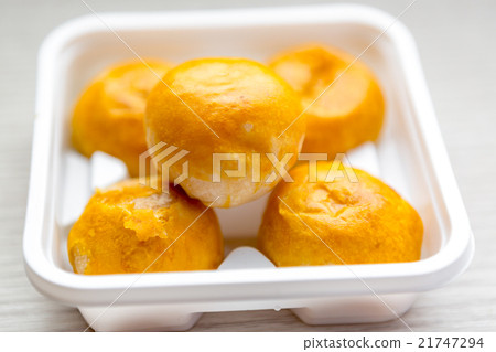 Chinese delicious dessert - Egg yolk shortcake 21747294