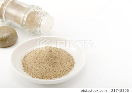 Island pepper and peppers 21748396