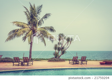 Outdoor swimming pool Outdoor swimming pool 21750204