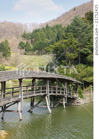 Yuge Shrine Bridge Yuge Shrine Bridge 21752435