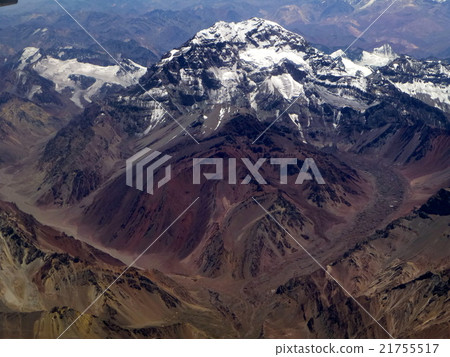 Aconcagua mountain climbing _ Aconcagua mountain (aerial shooting) Aconcagua mountain climbing _ Aconcagua mountain (aerial shooting) 21755517