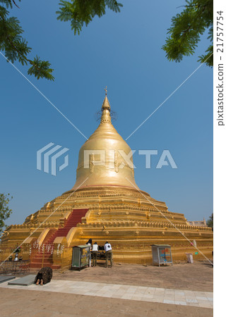 Lawka Nanda Pagoda in Bagan, Myanmar 21757754