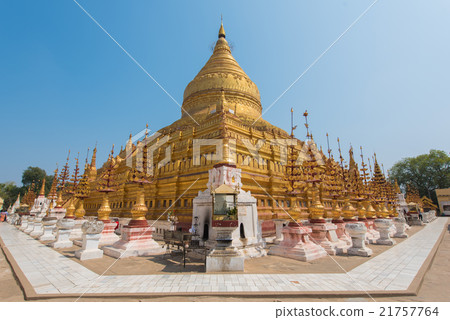 Shwezigon pagoda in Bagan, Myanmar 21757764