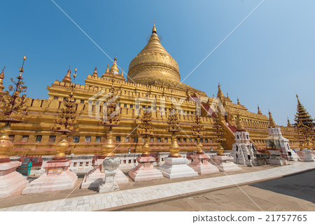 Shwezigon pagoda in Bagan, Myanmar 21757765